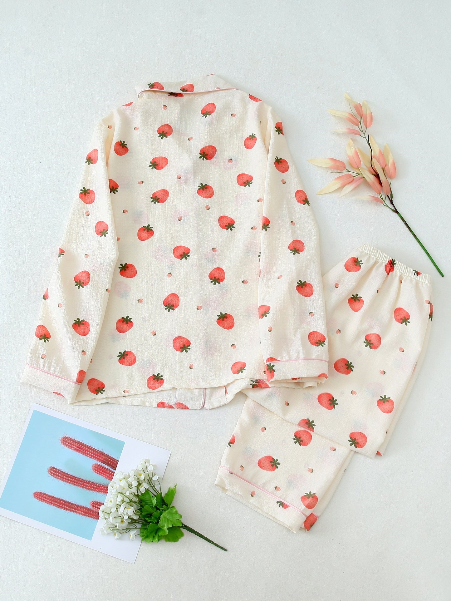 Strawberry Print Pajama Set – Shirt & Pants 🍓💤